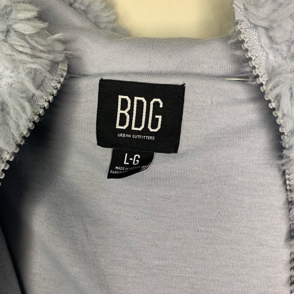 Cozy Light Gray Fleece Jacket for Women BDG - Picture 3 of 5